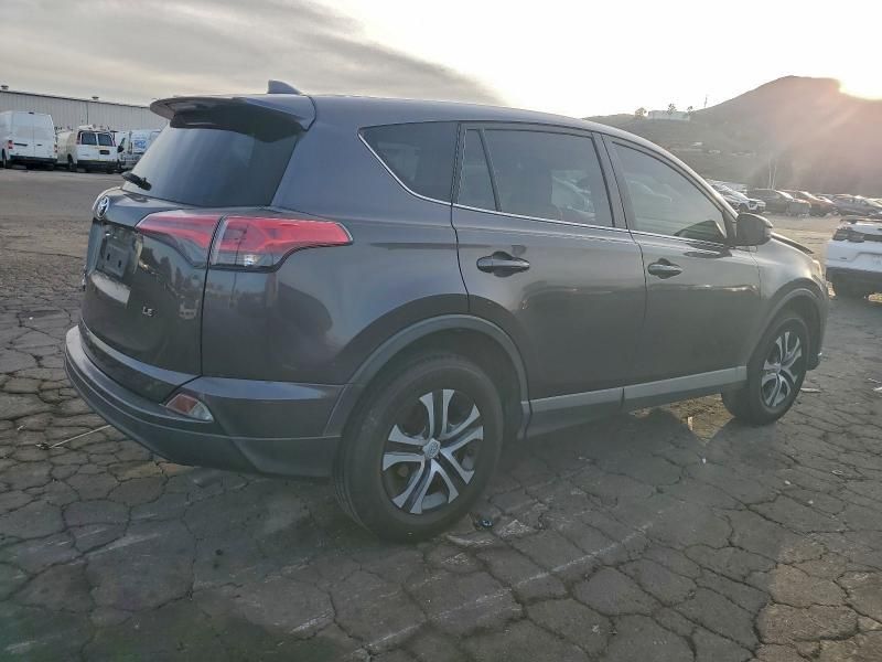 2018 Toyota Rav4 le