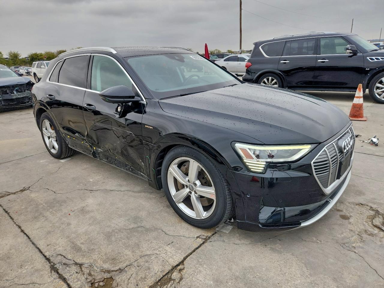 2019 Audi E-tron Premium Plus