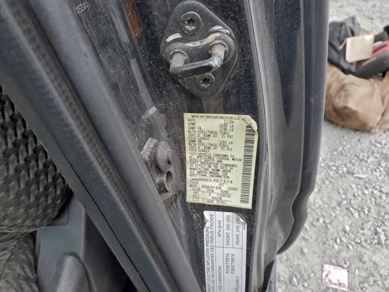 2005 Niss Frontier King Cab LE