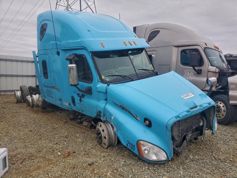2013 Freigliner 2013 Freightliner Cascadia Semi Truck
