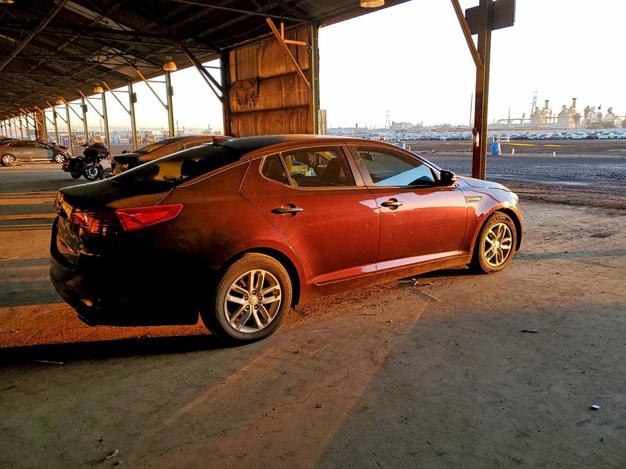 2013 KIA Optima lx