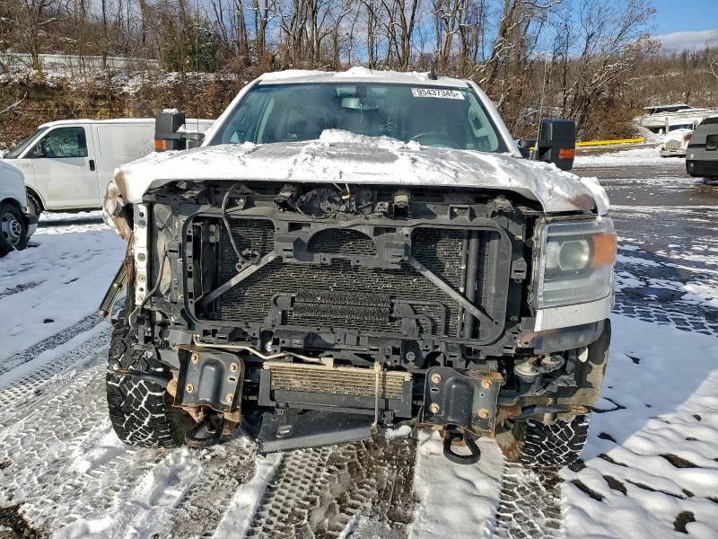 2018 GMC Sierra K2500 sle
