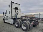 2017 Freigliner 2017 Freightliner Cascadia 125 Semi Truck