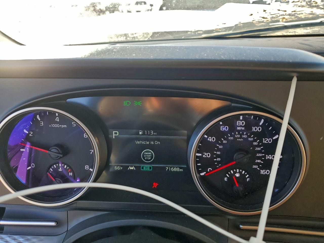 2023 KIA Carnival lx