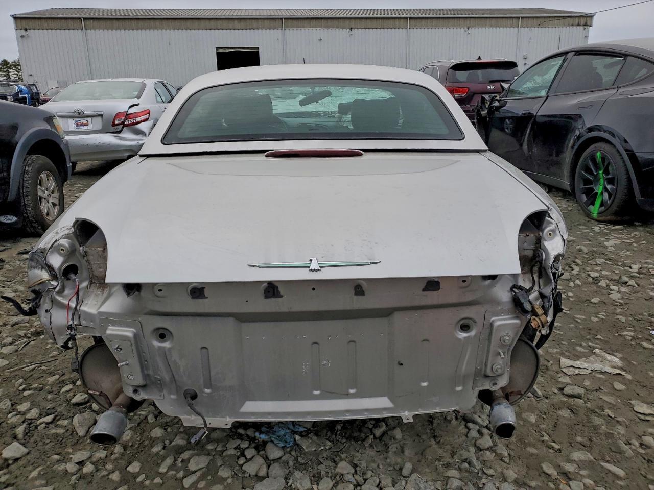 2005 Ford Thunderbird