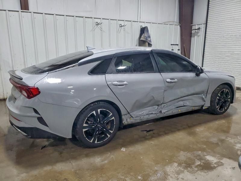2022 KIA K5 gt Line