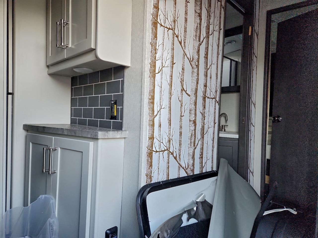 2025 Keystone Cougar-Slide-IN Camper