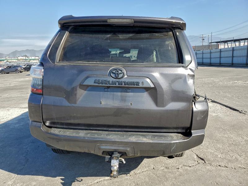 2023 Toyota 4runner se