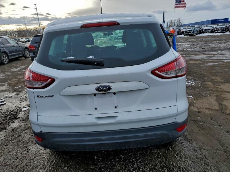 2014 Ford Escape s