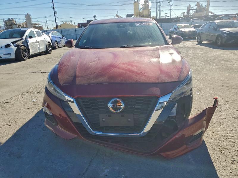 2022 Nissan Altima sv