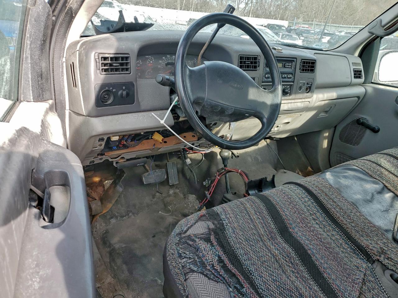 2001 Ford F250 Flatbed Truck