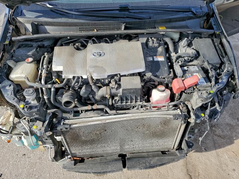 2016 Toyota Prius Three