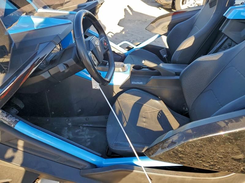 2020 Polaris Slingshot R