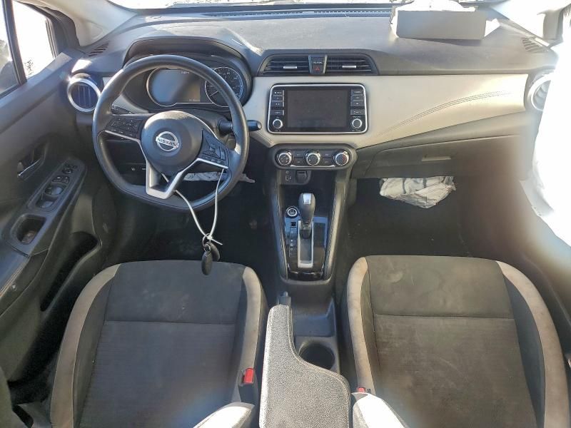 2020 Nissan Versa sv