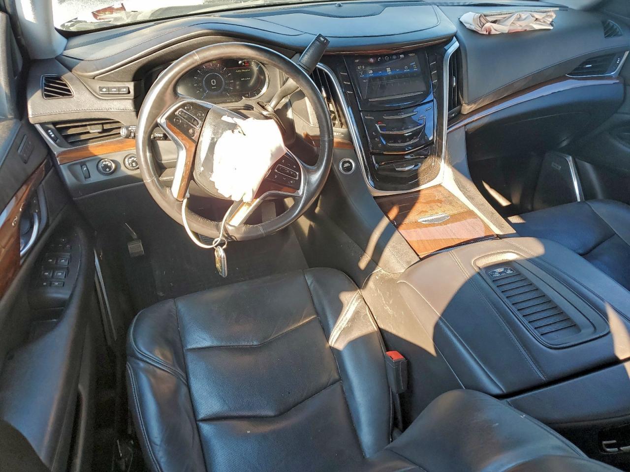2020 Cadillac Escalade Luxury