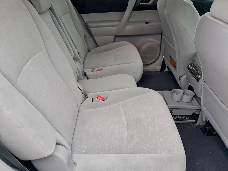 2011 Toyota Highlander Base