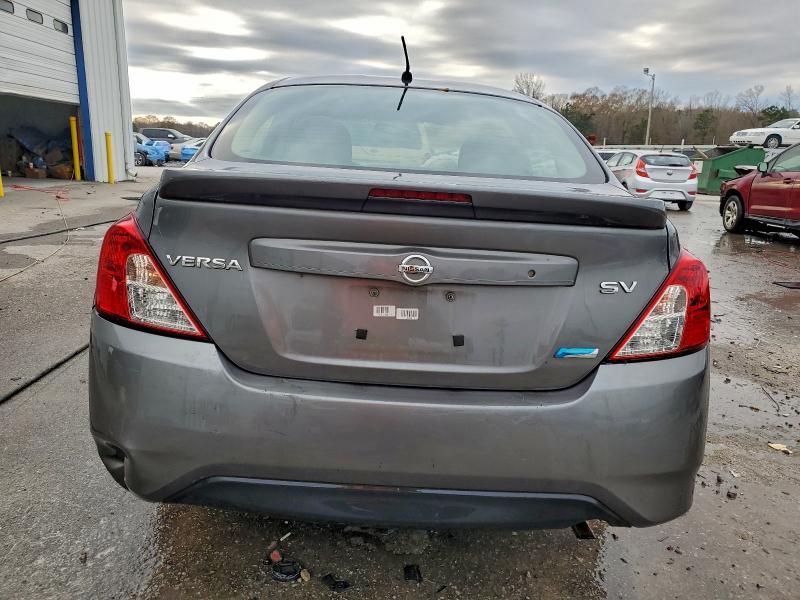 2016 Nissan Versa s