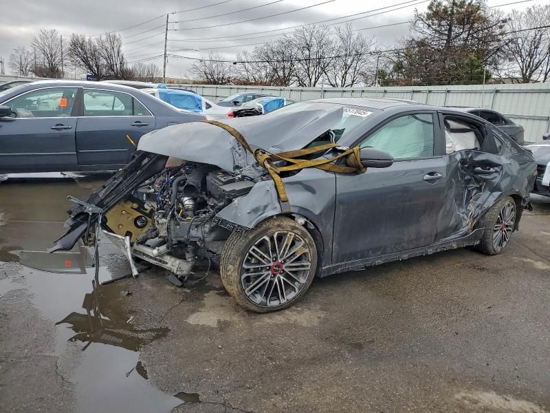 2023 KIA Forte gt