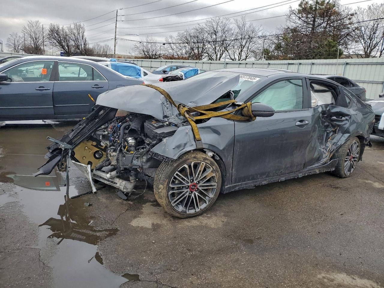 2023 KIA Forte gt