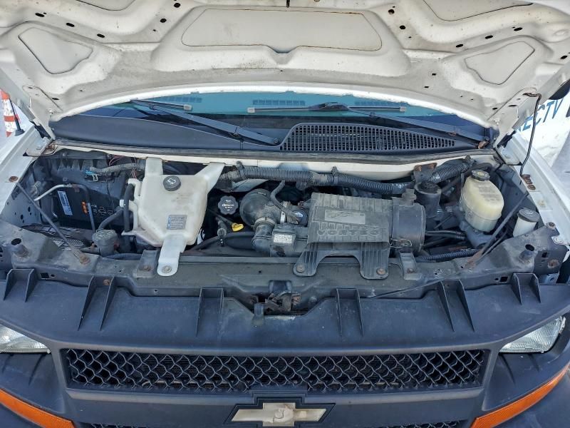 2015 Chevrolet Express 2500 Delivery van