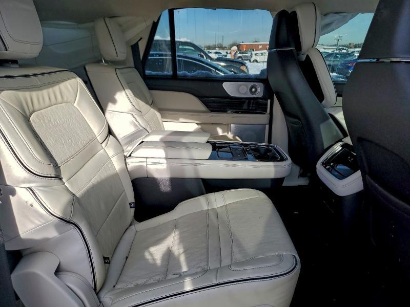 2024 Lincoln Navigator l Black Label