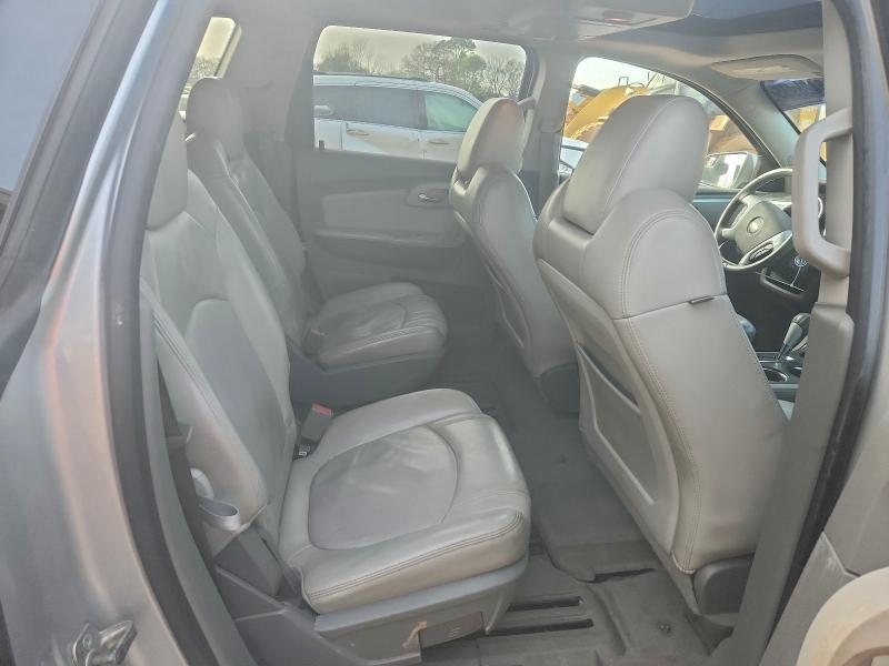 2010 Chevrolet Traverse lt