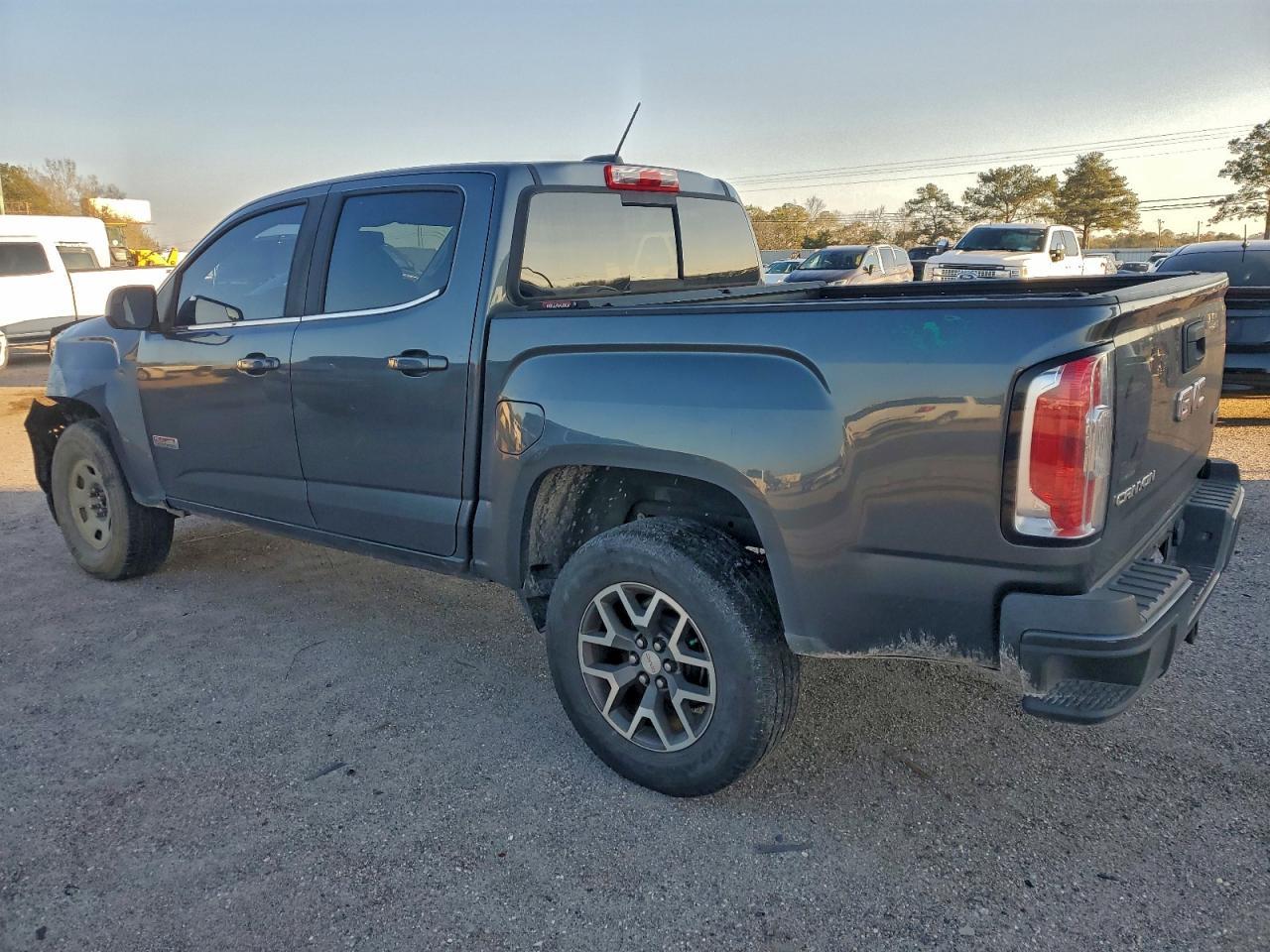 2016 GMC Canyon sle