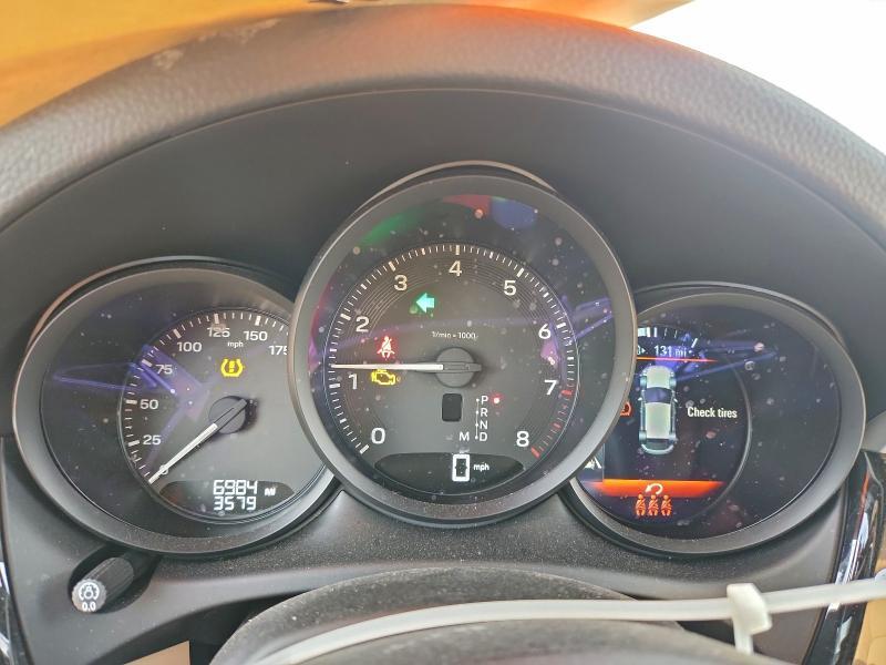 2025 Porsche Macan Base