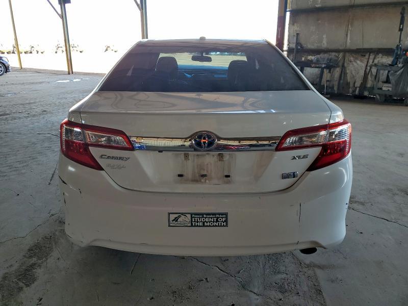 2014 Toyota Camry Hybrid
