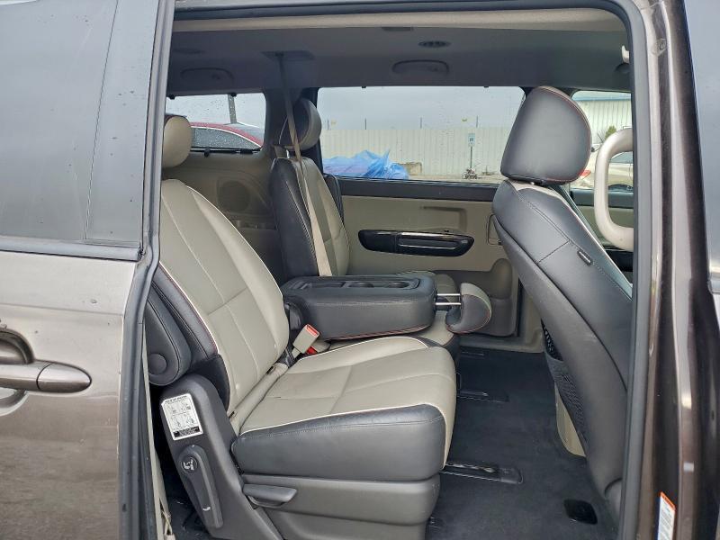 2016 KIA Sedona ex