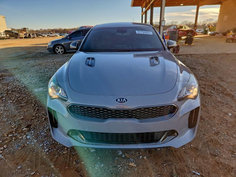 2021 KIA Stinger