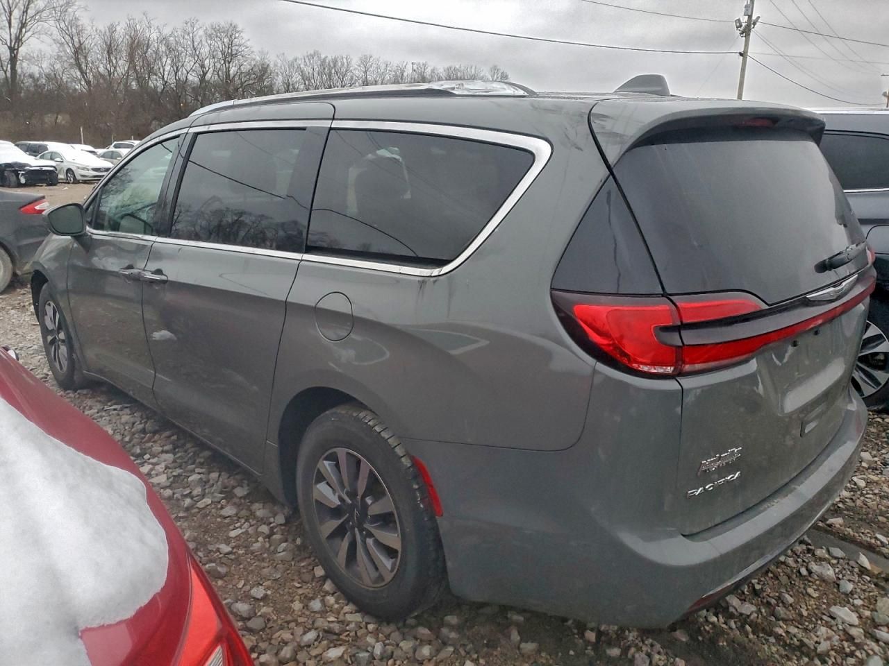 2021 Chrysler Pacifica Touring l