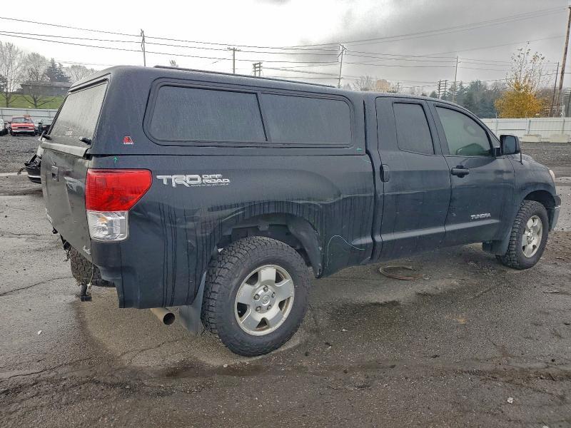 2013 Toyota Tundra Double cab SR5