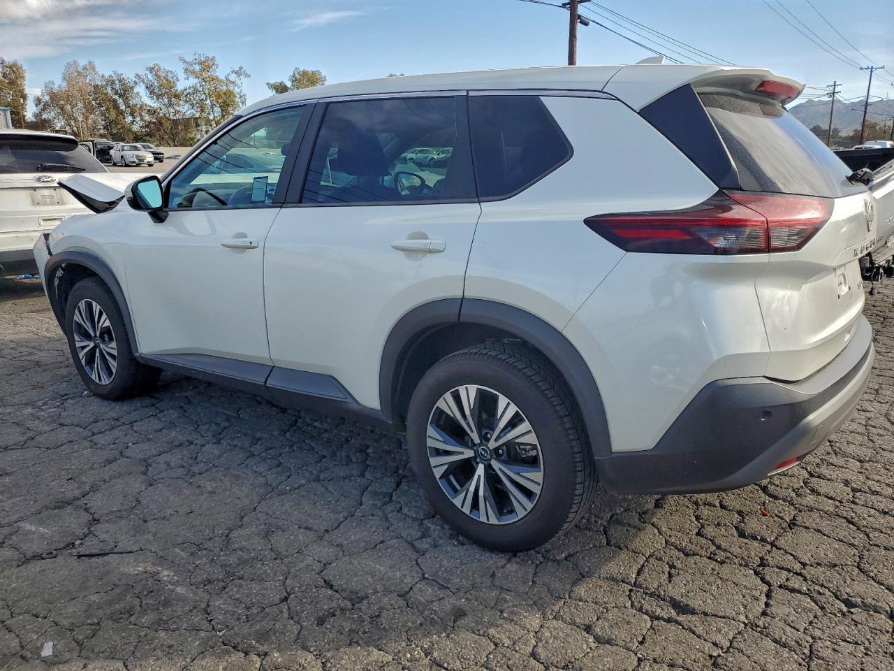 2022 Nissan Rogue sv