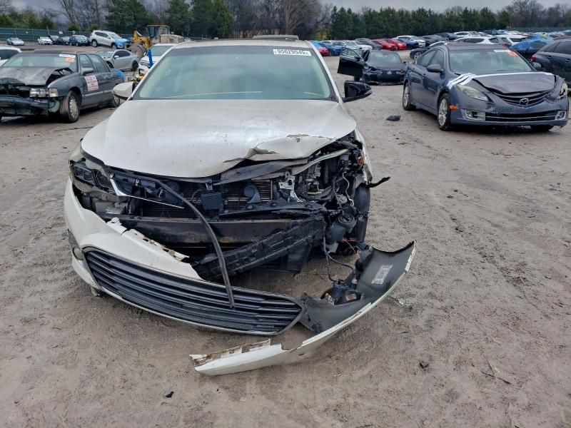 2014 Toyota Avalon Hybrid