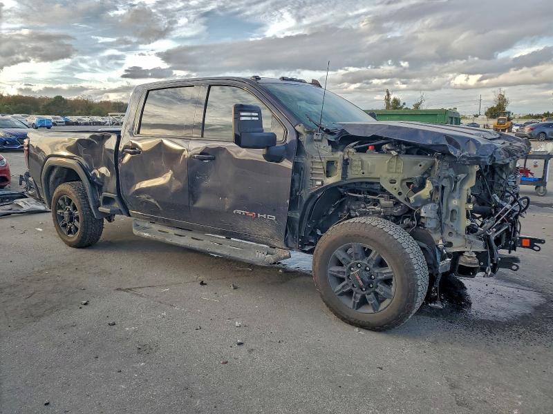 2024 GMC Sierra K2500 AT4