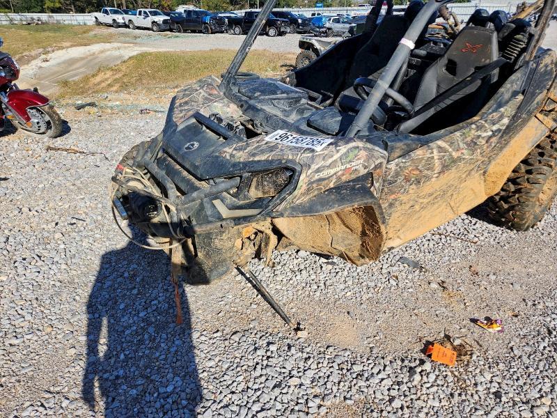2025 Can-Am Commander xmr Utility Vehicle