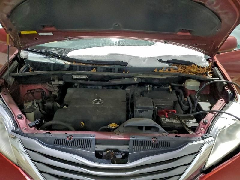 2013 Toyota Sienna xle