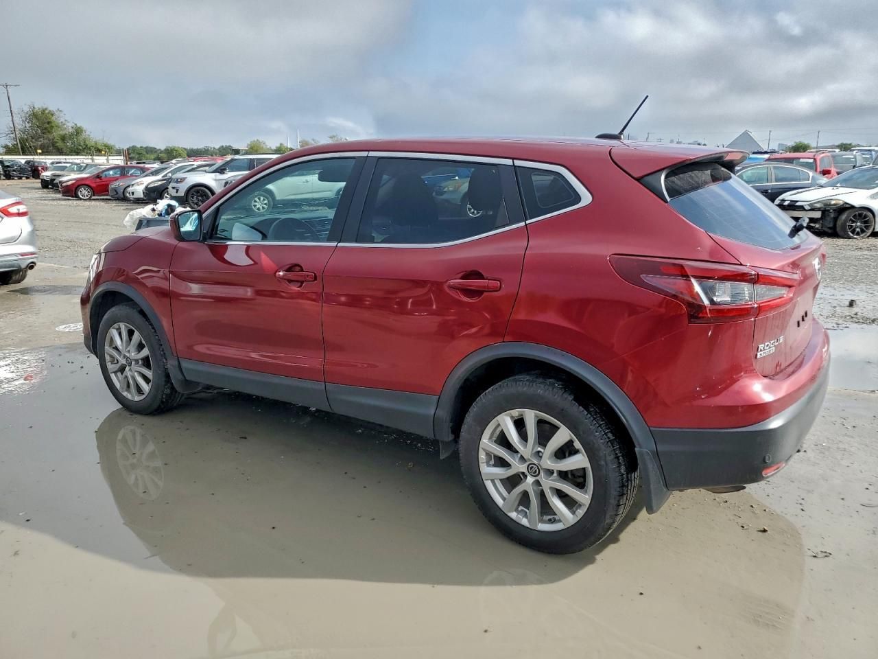 2022 Nissan Rogue Sport s