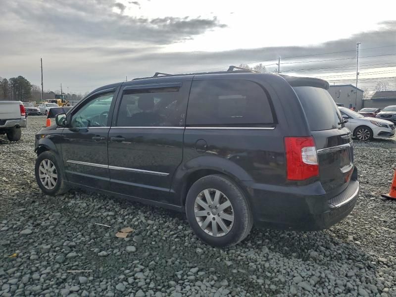 2013 Chrysler Town & Country Touring