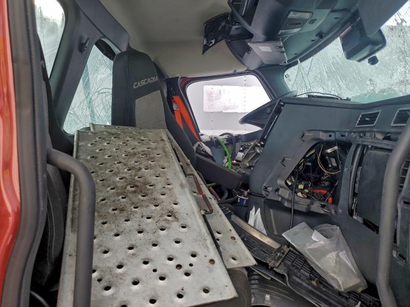 2023 Freigliner 2023 Freightliner Cascadia 126