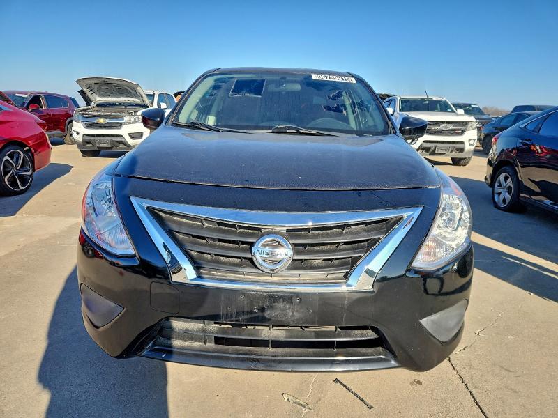 2016 Nissan Versa s