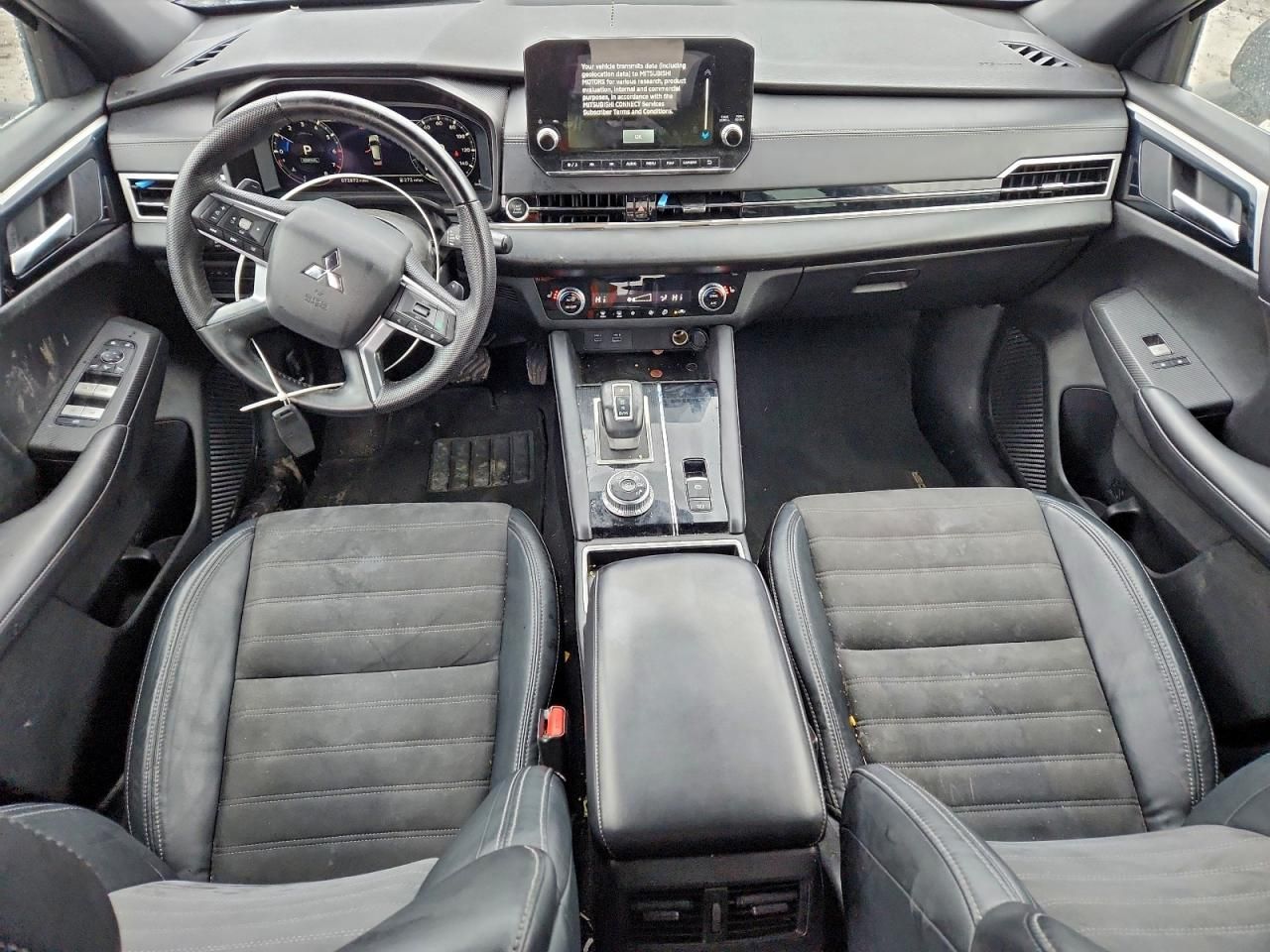 2023 Mitsubishi Outlander se