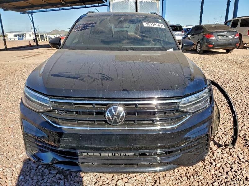 2023 Volkswagen Tiguan se R-line Black