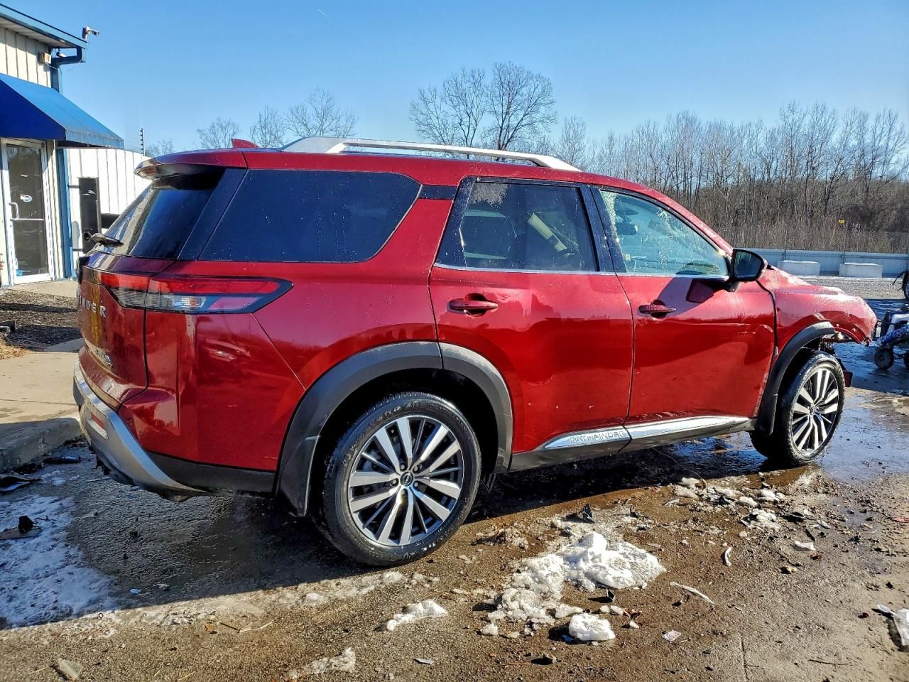 2022 Nissan Pathfinder Platinum