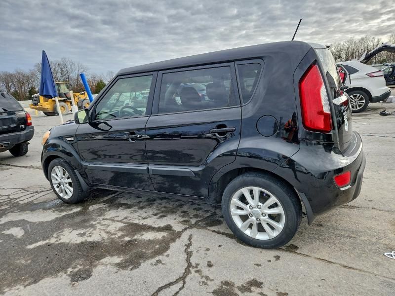 2013 KIA Soul Base
