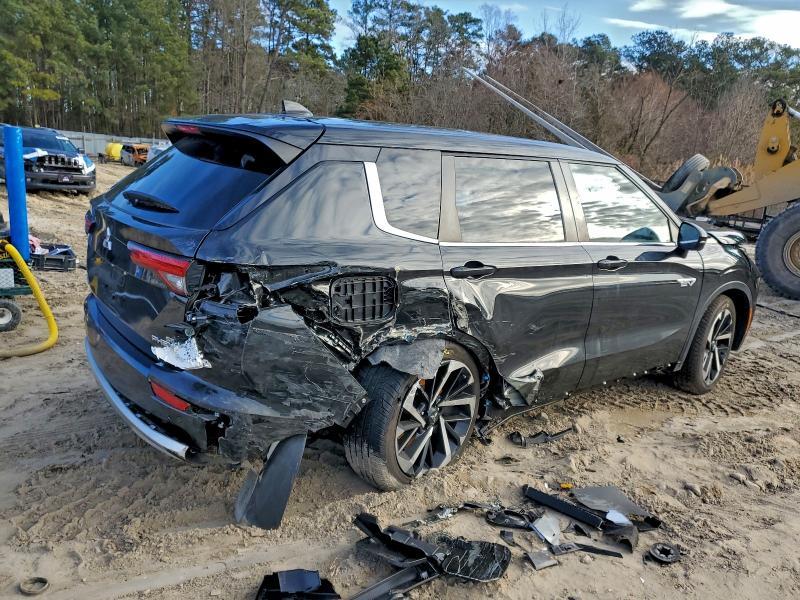 2023 Mitsubishi Outlander se