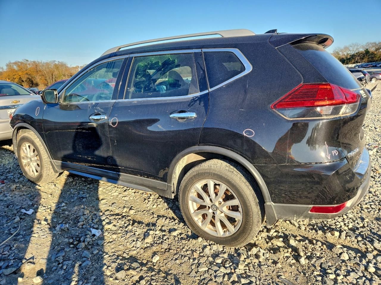 2017 Nissan Rogue sv