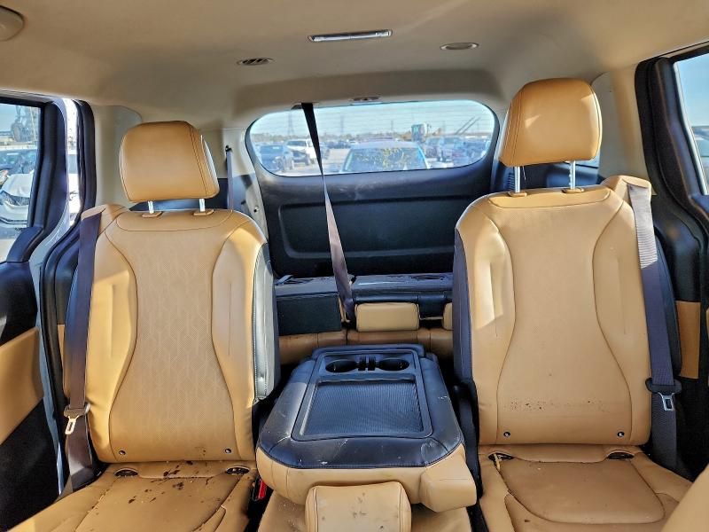 2024 KIA Carnival lx