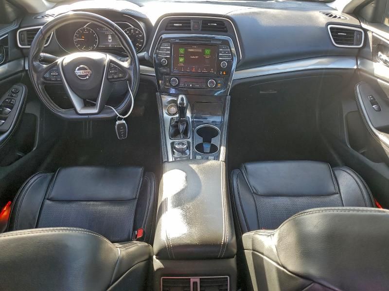 2020 Nissan Maxima sv